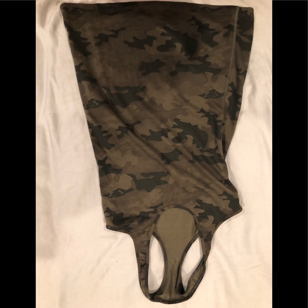 Lululemon camo tank